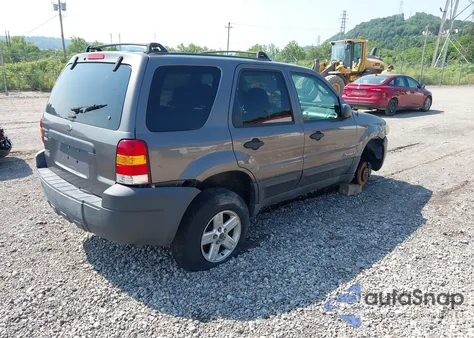 2005 Ford Escape Hybrid from USA, damaged, VIN 1FMYU95H55KD90885